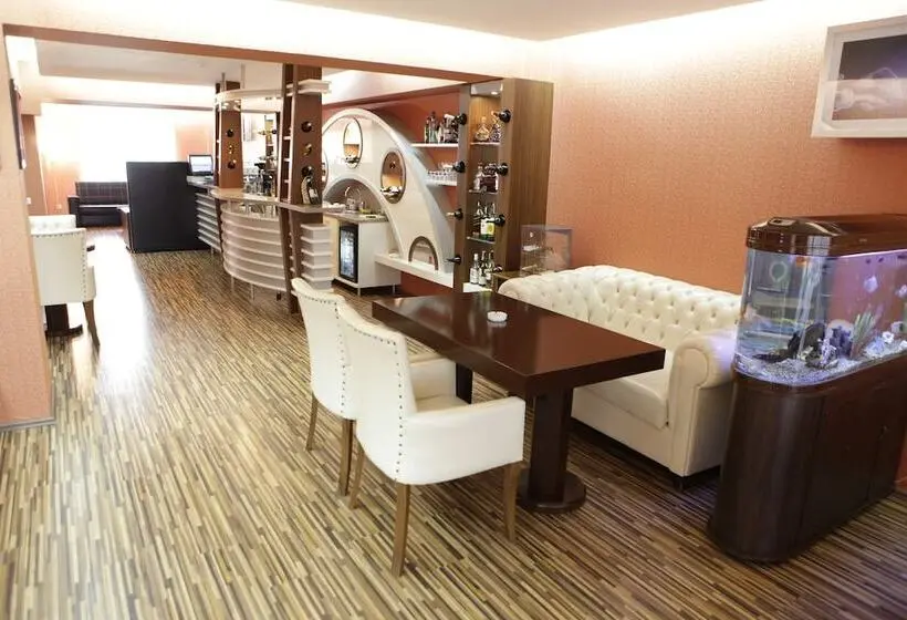 Fotos del hotel Days  By Wyndham Baku:  7