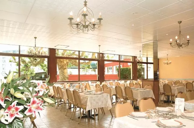 Fotos del hotel Hôtel Des Rosiers:  8