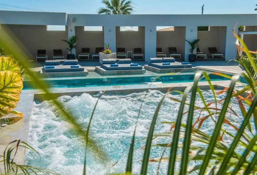 Fotos del hotel Matheo Villas & Suites:  17