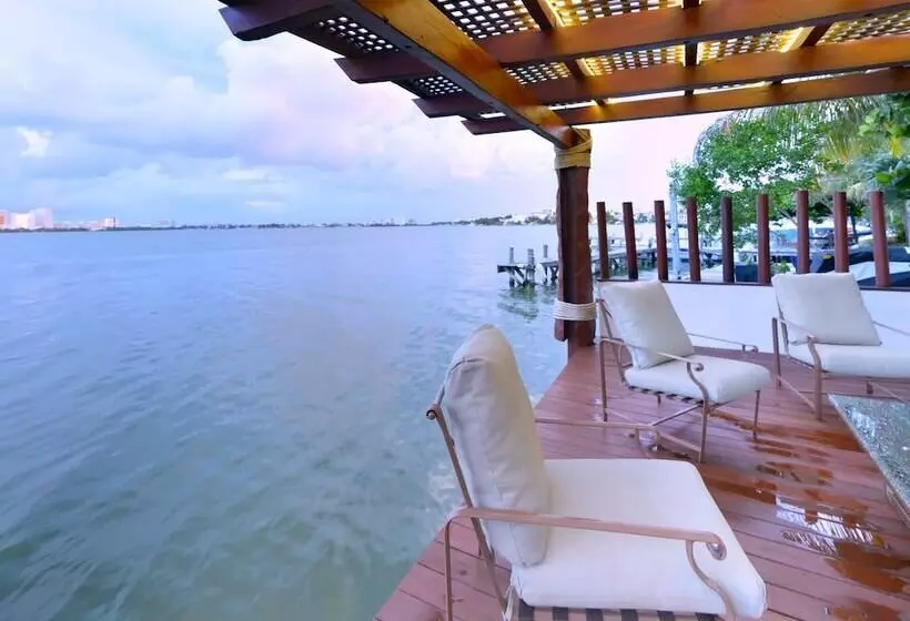 Fotos del hotel Sina Suites:  9