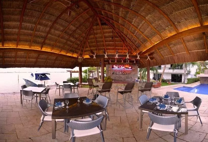 Fotos del hotel Sina Suites:  21