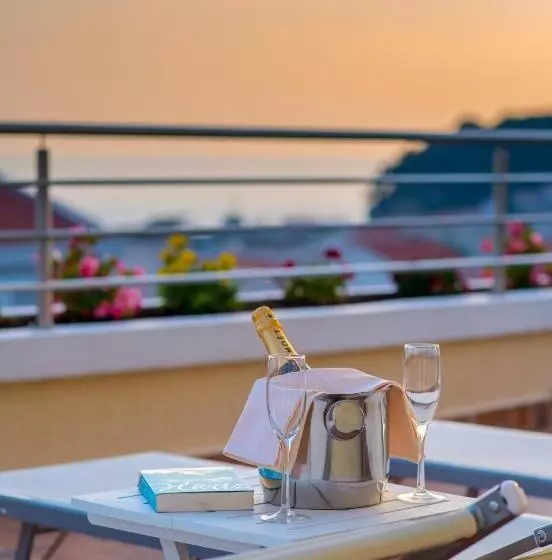 Fotos del hotel Wgrand:  21