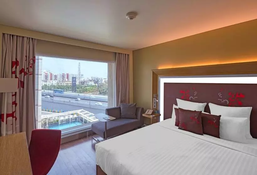 Fotos del hotel Novotel Bengaluru Outer Ring Road:  2