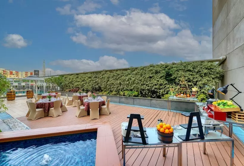 Fotos del hotel Novotel Bengaluru Outer Ring Road:  11