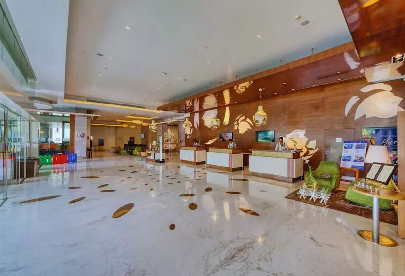 Fotos del hotel Novotel Bengaluru Outer Ring Road:  3