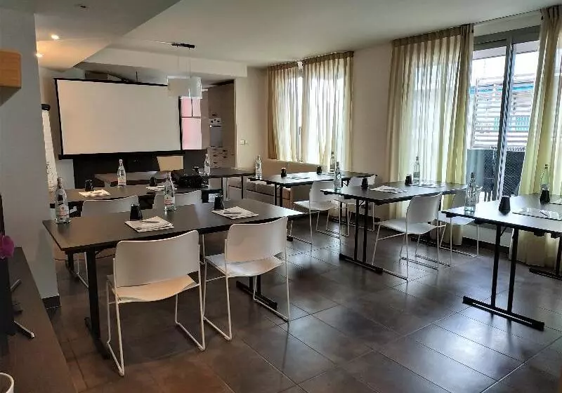 Fotos del hotel Royal Antibes - Luxury Hotel, Résidence, Beach & Spa:  11