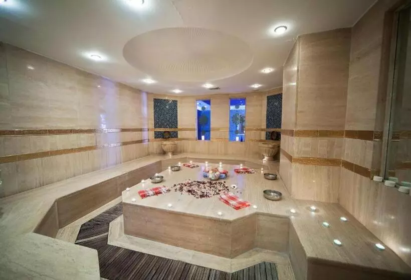 Fotos del hotel Grand Asiyan:  9