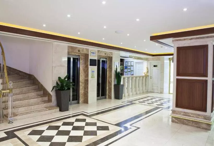 Fotos del hotel Grand Asiyan:  15