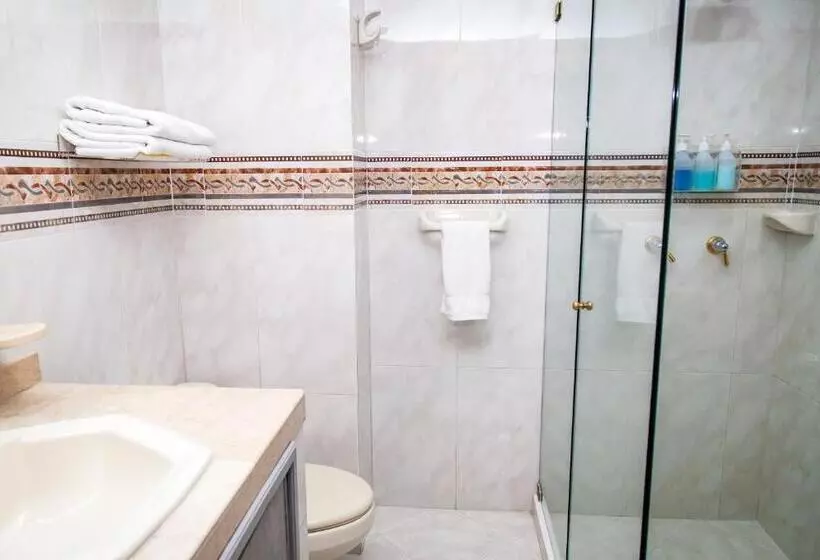 Fotos del hotel Casa Laureles:  8