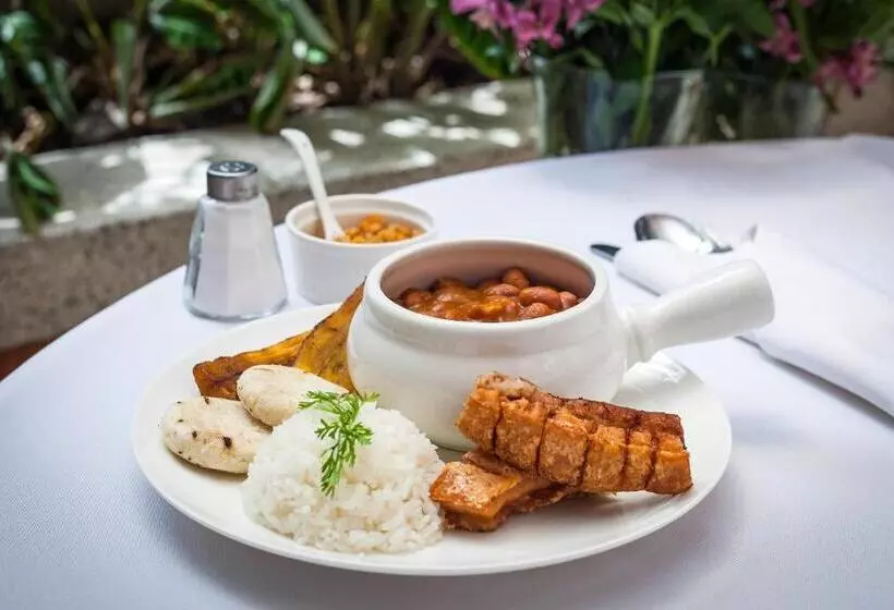 Fotos del hotel Casa Laureles:  4