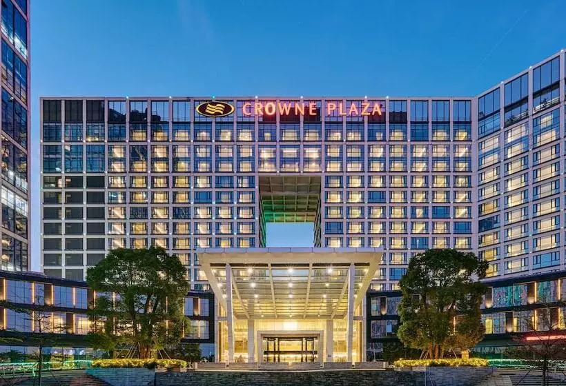 Crowne Plaza Shenzhen Longgang City Centre, An Ihg