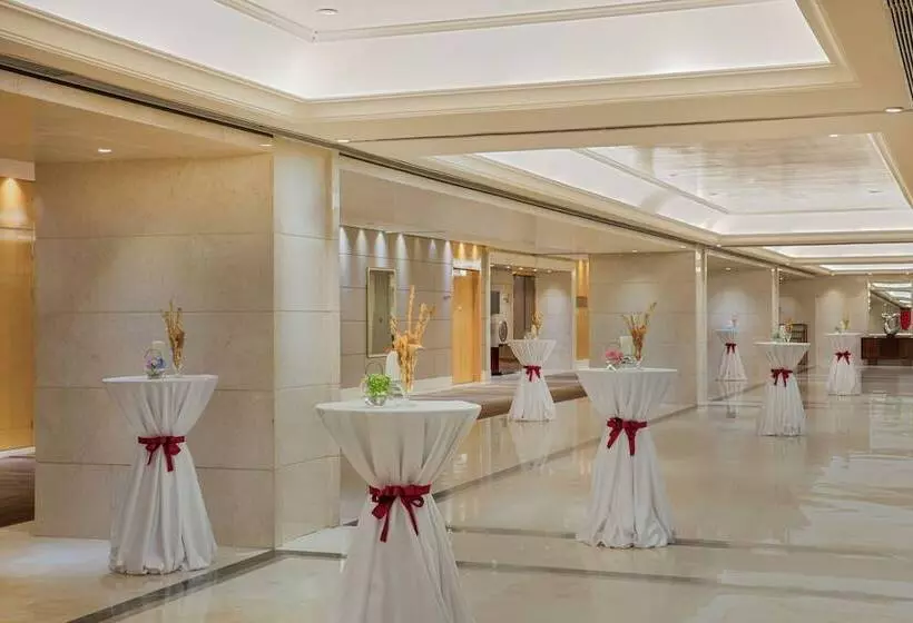 Fotos del hotel Crowne Plaza Shenzhen Longgang City Centre, An Ihg:  6