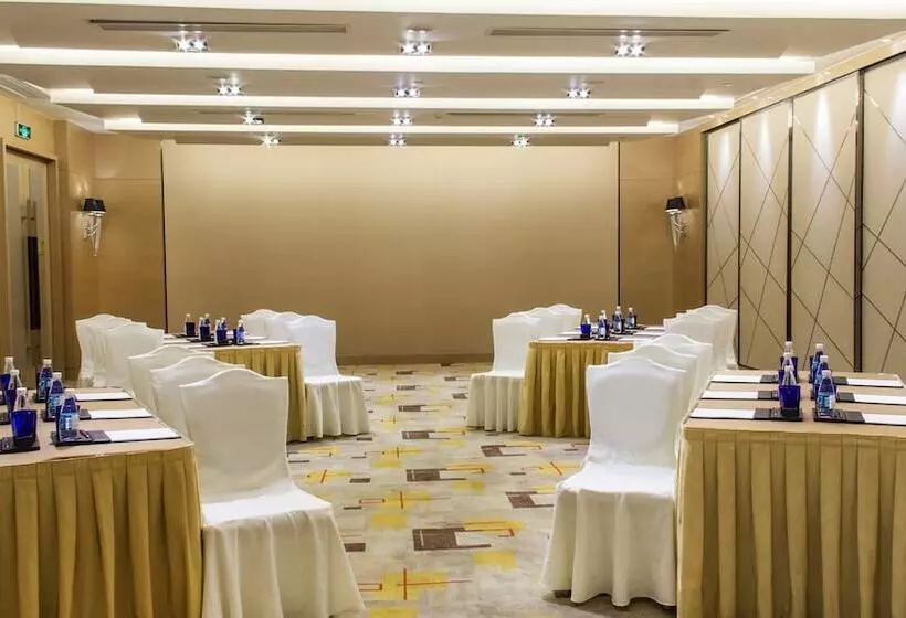 Fotos del hotel Crowne Plaza Shenzhen Longgang City Centre, An Ihg:  10