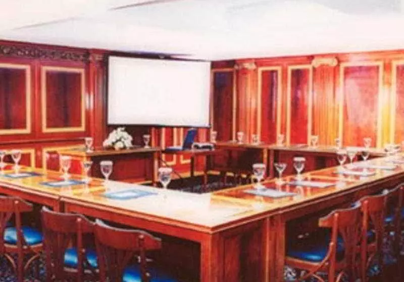 Fotos del hotel Geulis:  2