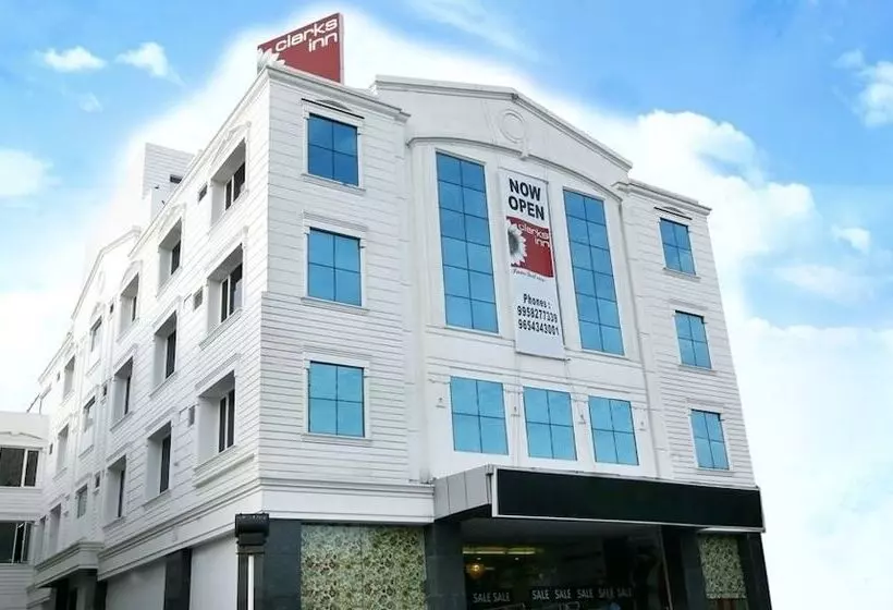 Fotos del hotel Karon S  Lajpat Nagar:  15