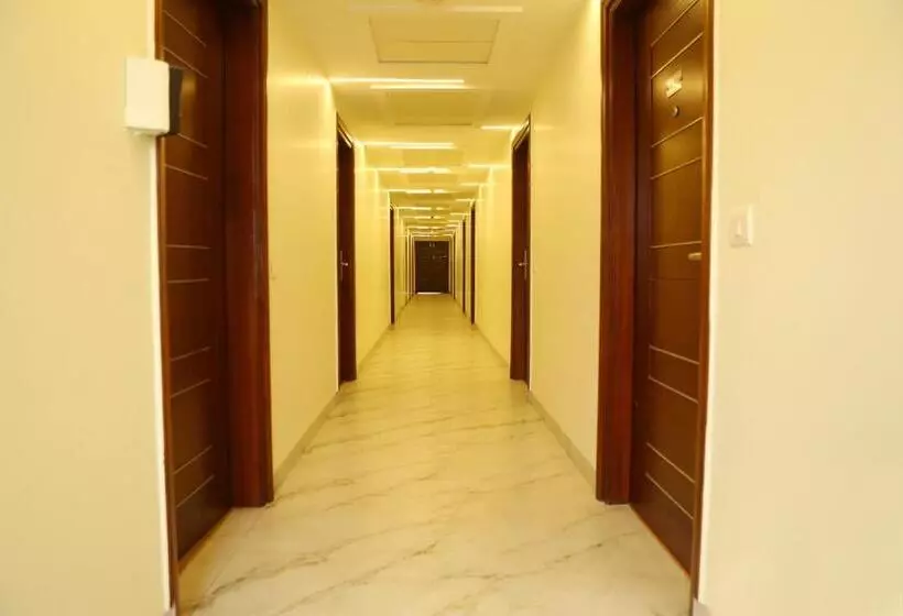 Fotos del hotel Karon S  Lajpat Nagar:  8