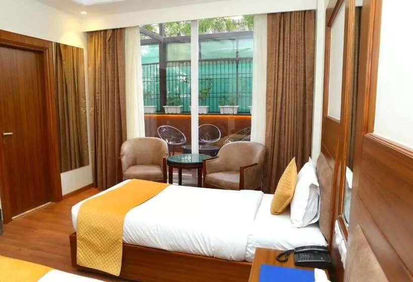 Fotos del hotel Karon S  Lajpat Nagar:  14