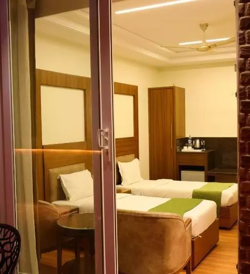 Fotos del hotel Karon S  Lajpat Nagar:  24