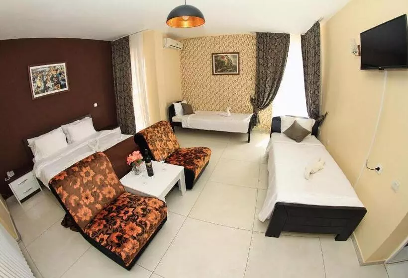 Fotos del hotel Lagadin:  16