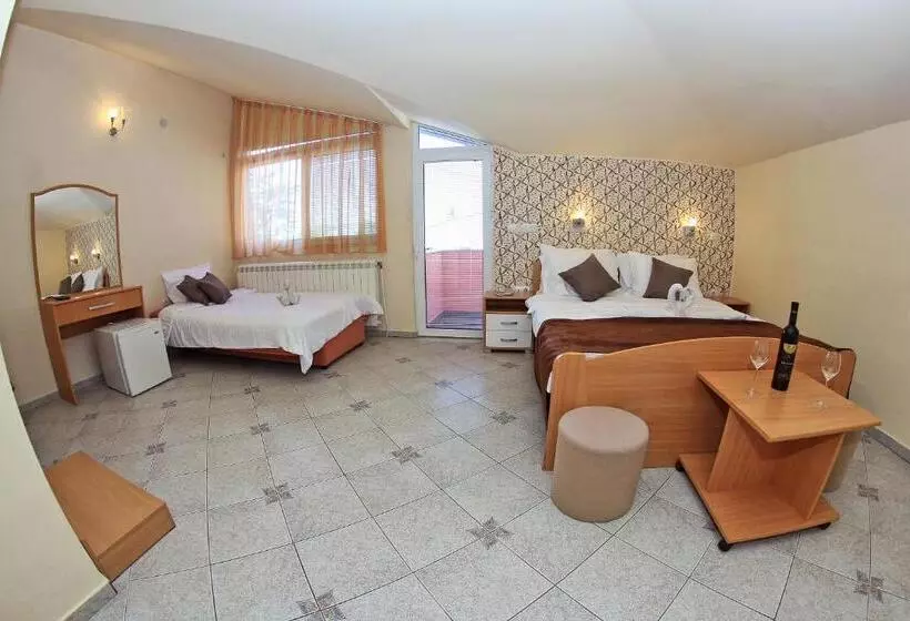 Fotos del hotel Lagadin:  18