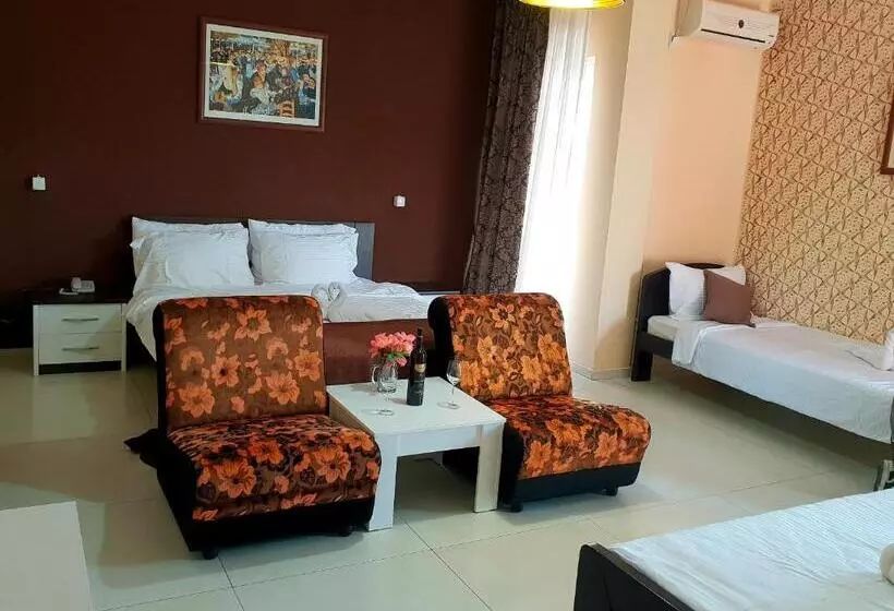 Fotos del hotel Lagadin:  4