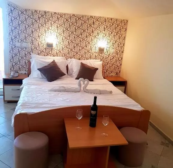 Fotos del hotel Lagadin:  23