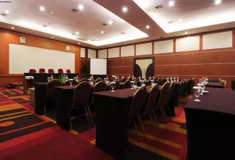 Fotos del hotel Sari Ater Kamboti Hotel Bandung:  14