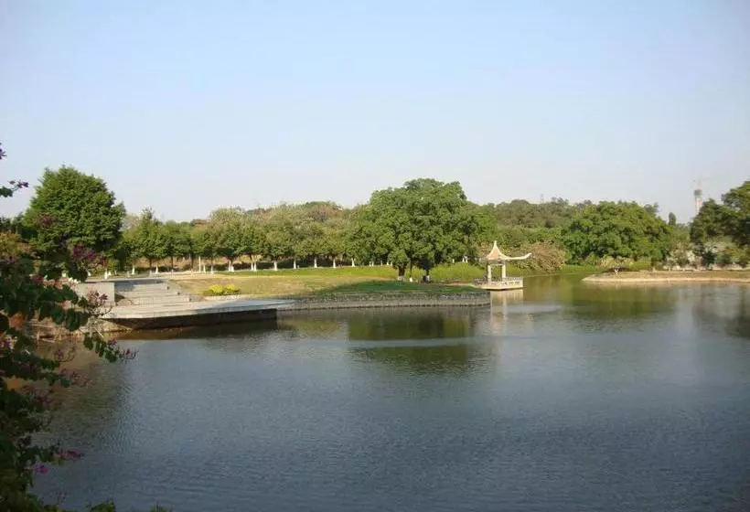 Fotos del hotel University Town International:  3