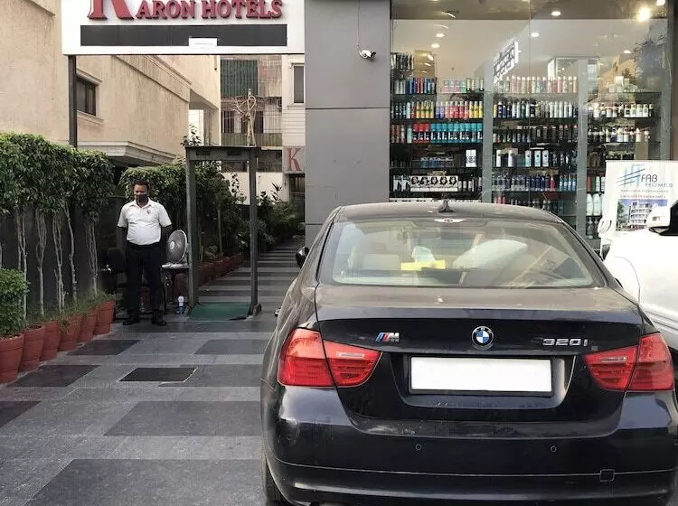 Fotos del hotel Karon S  Lajpat Nagar:  25