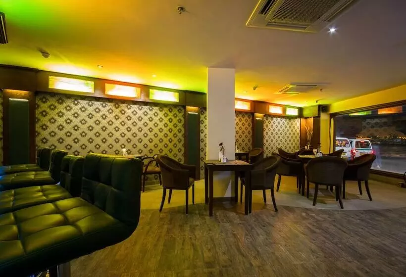 Fotos del hotel Classic Diplomat:  5