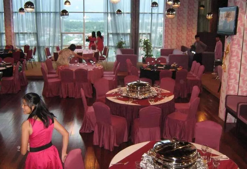 Fotos del hotel Courtyard  1borneo:  4