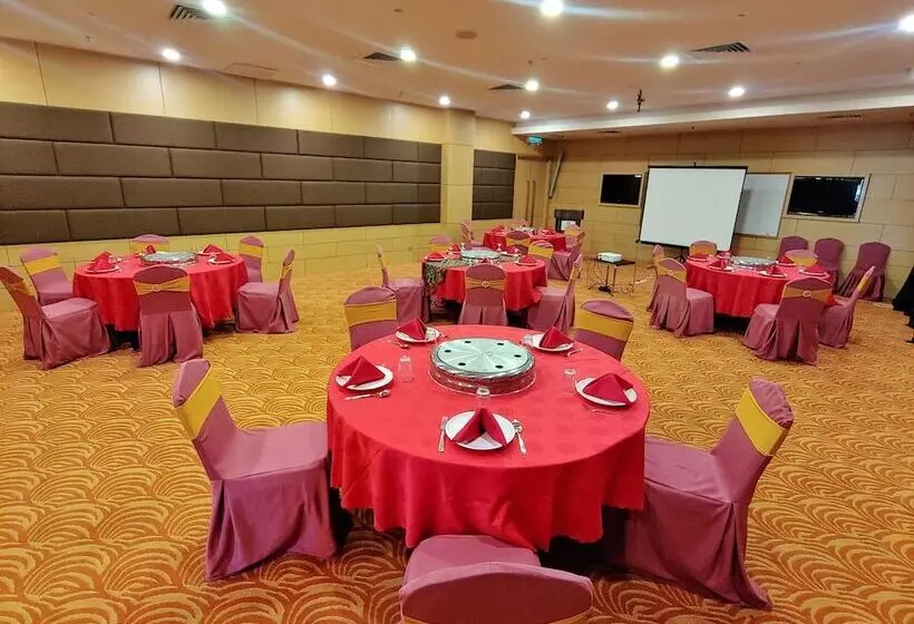 Fotos del hotel Courtyard  1borneo:  6