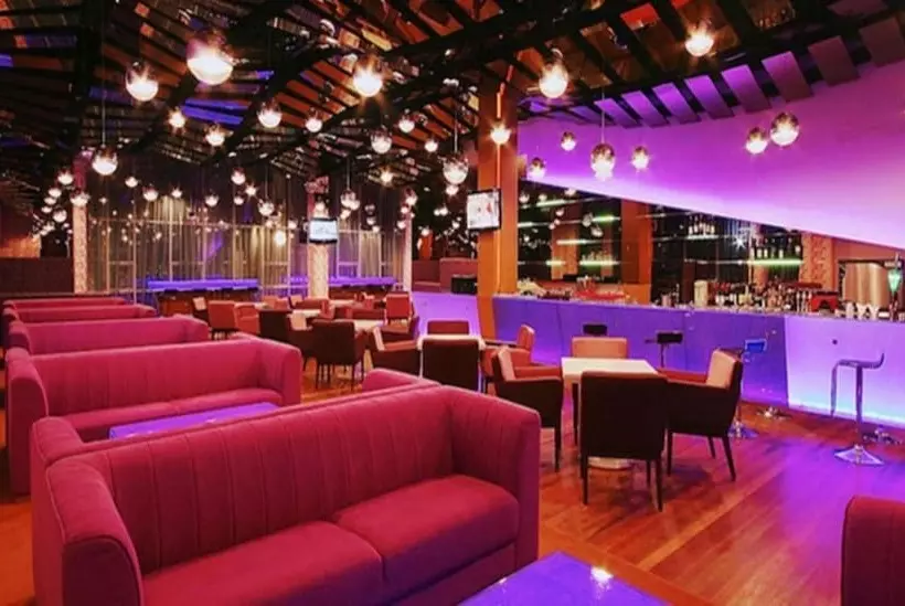 Fotos del hotel Courtyard  1borneo:  5