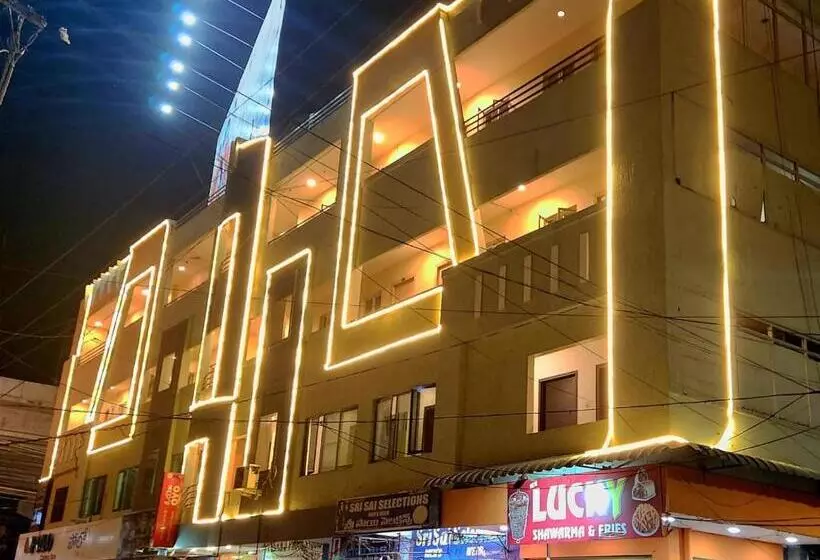 Fotos del hotel First Transit:  11