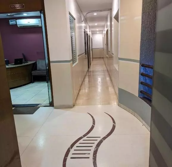 Fotos del hotel First Transit:  16