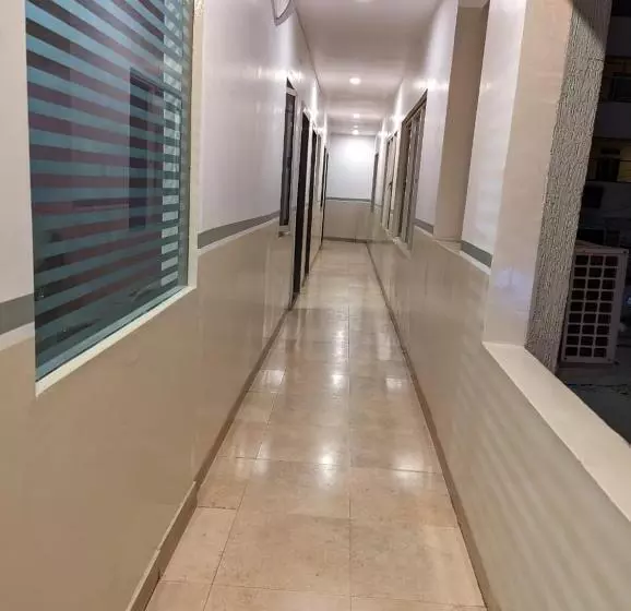 Fotos del hotel First Transit:  13