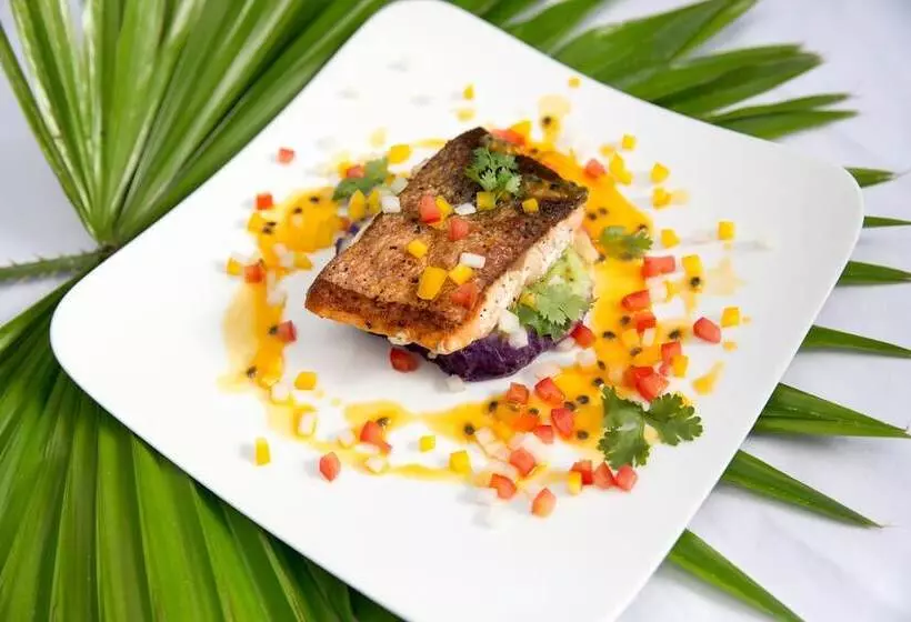 Fotos del hotel Lapochine Beach Resort:  20