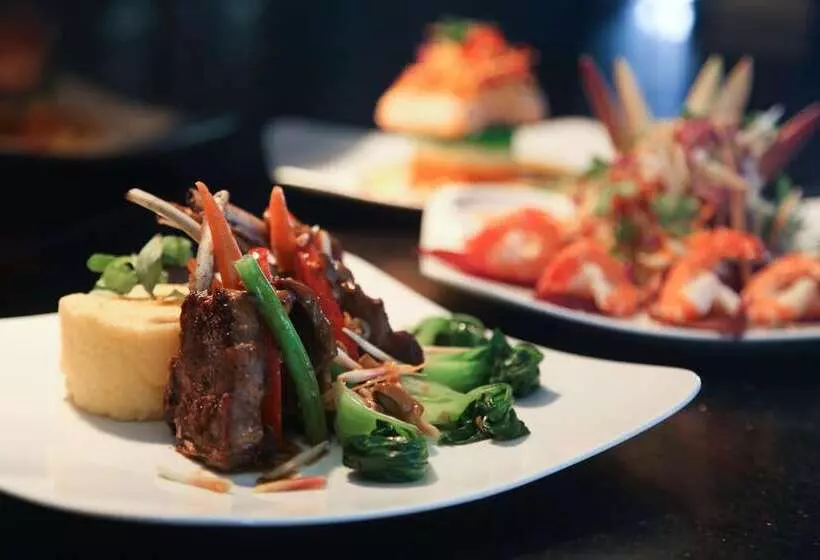 Fotos del hotel Lapochine Beach Resort:  12