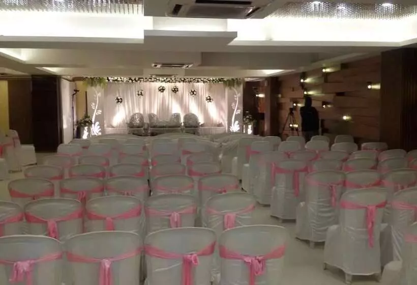 Fotos del hotel Platinum Inn:  2