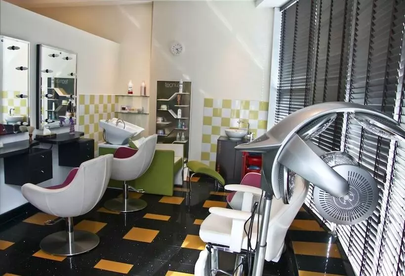 Fotos del hotel Ramee Rose:  11