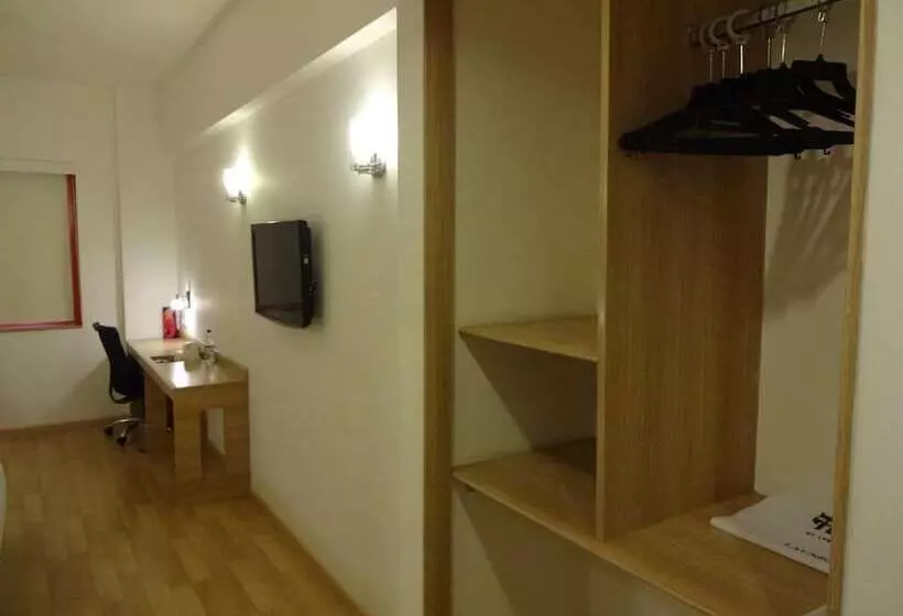 Fotos del hotel Red Fox Hotel, Hitech City, Hyderabad:  24