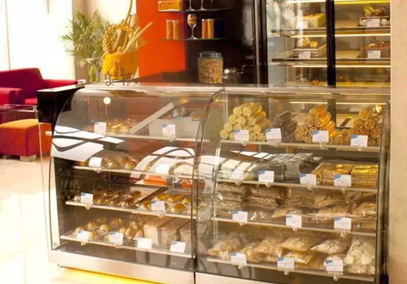 Fotos del hotel The Luxton Bandung:  10