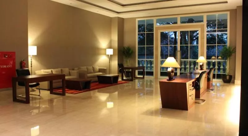Fotos del hotel The Luxton Bandung:  3
