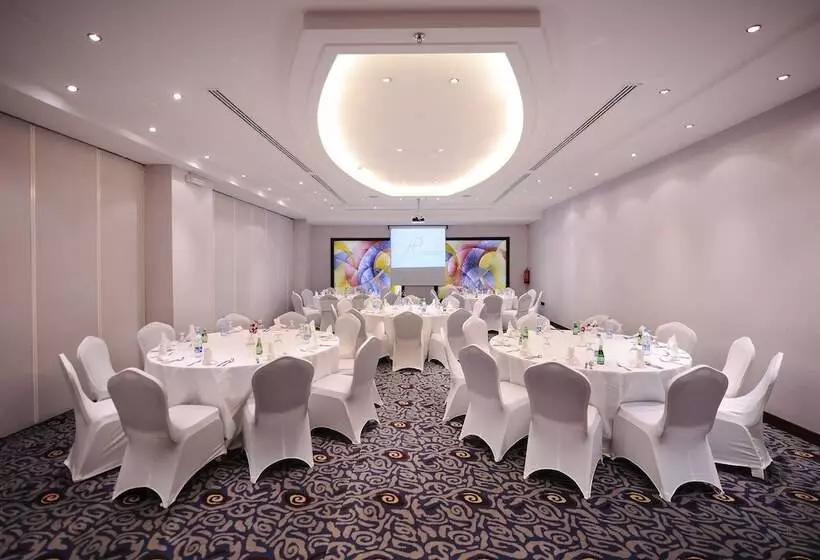 Fotos del hotel Al Hamra Palace By Warwick:  15