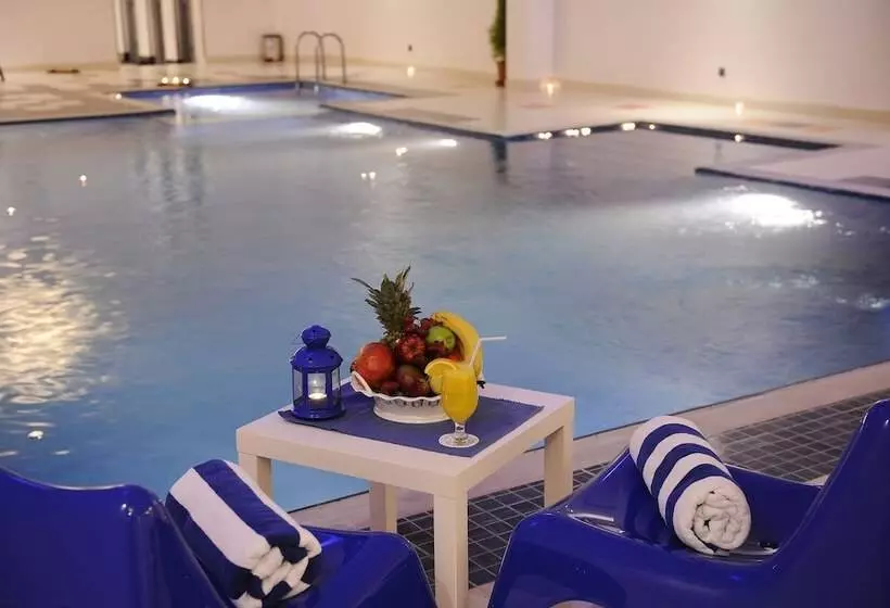 Fotos del hotel Al Hamra Palace By Warwick:  7