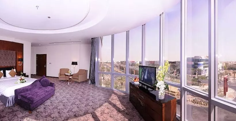 Fotos del hotel Al Hamra Palace By Warwick:  27