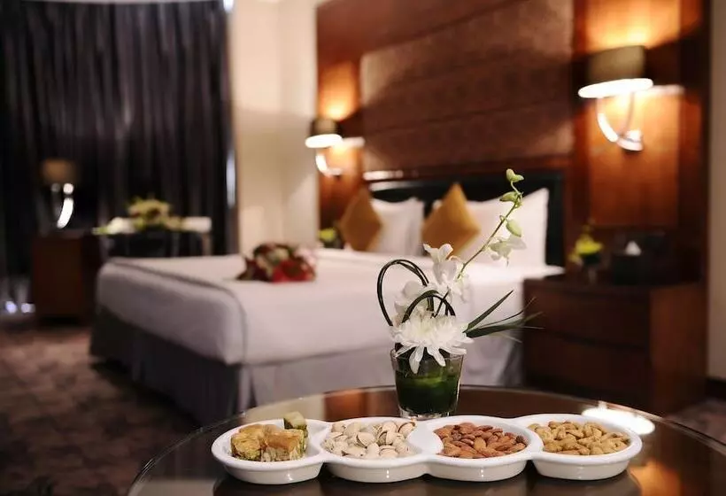 Fotos del hotel Al Hamra Palace By Warwick:  3