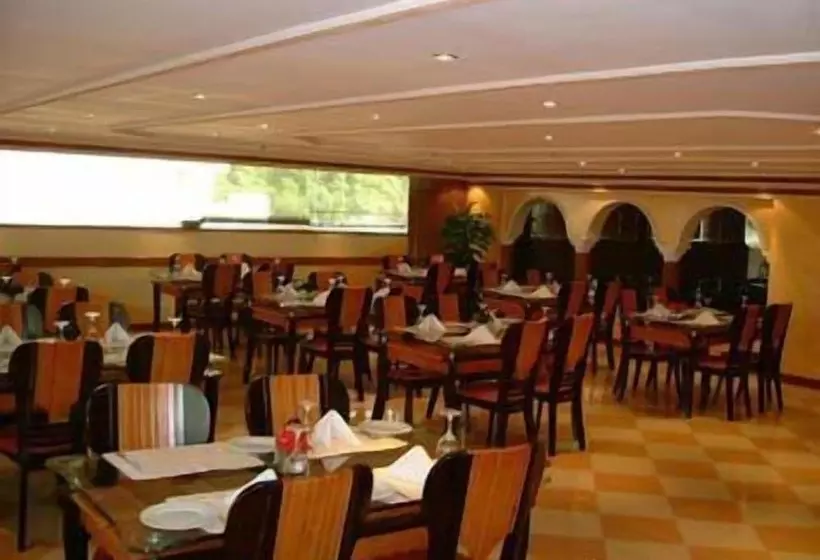 Fotos del hotel Bilqase Throne:  4