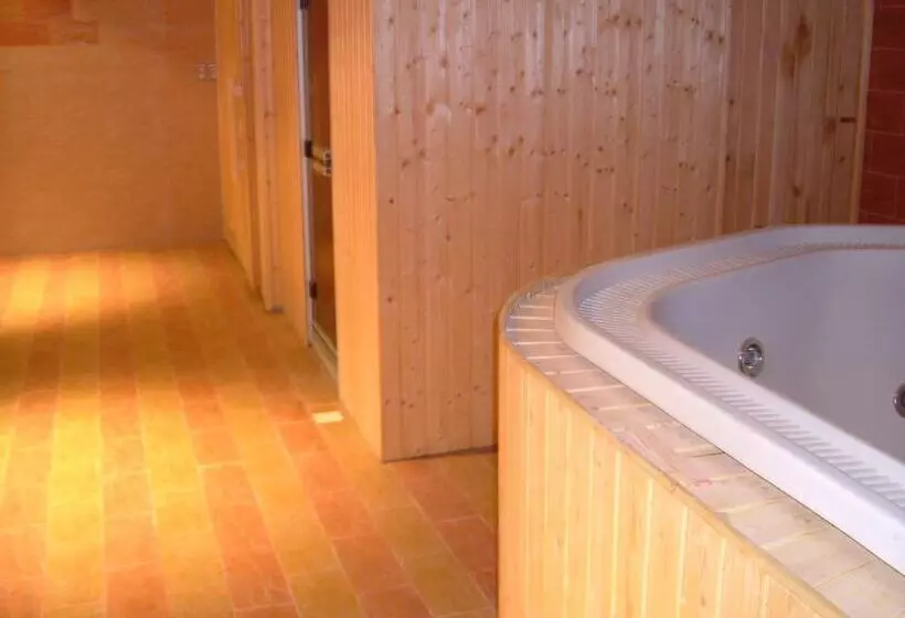 Fotos del hotel Bilqase Throne:  3