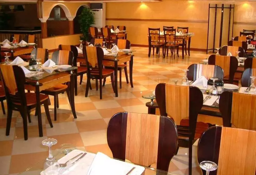 Fotos del hotel Bilqase Throne:  9